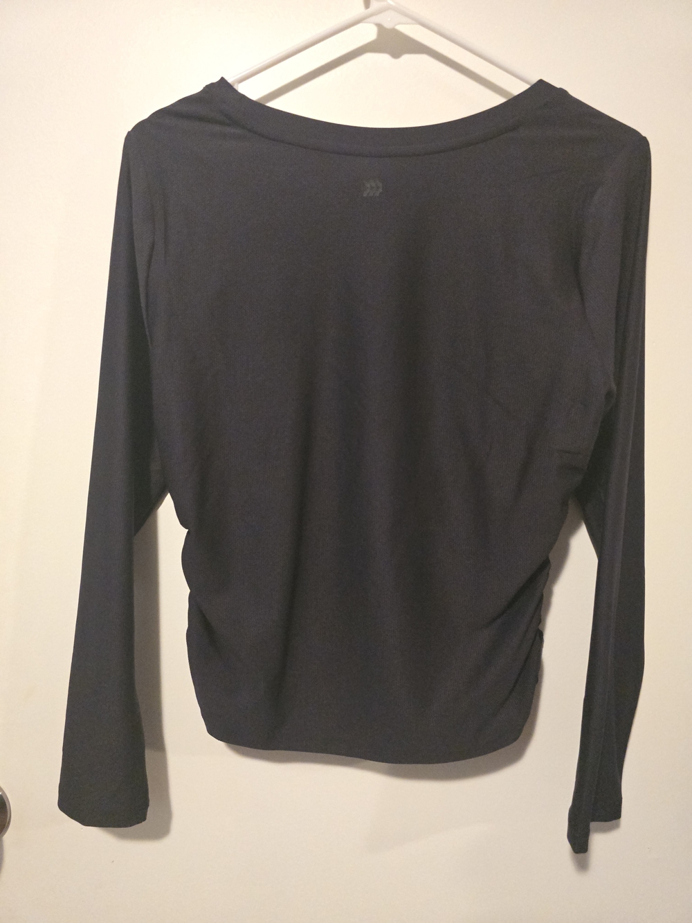 All In Motion NWT Ribbed Rouched Side Long Sleeve Top - Picture 4 of 7